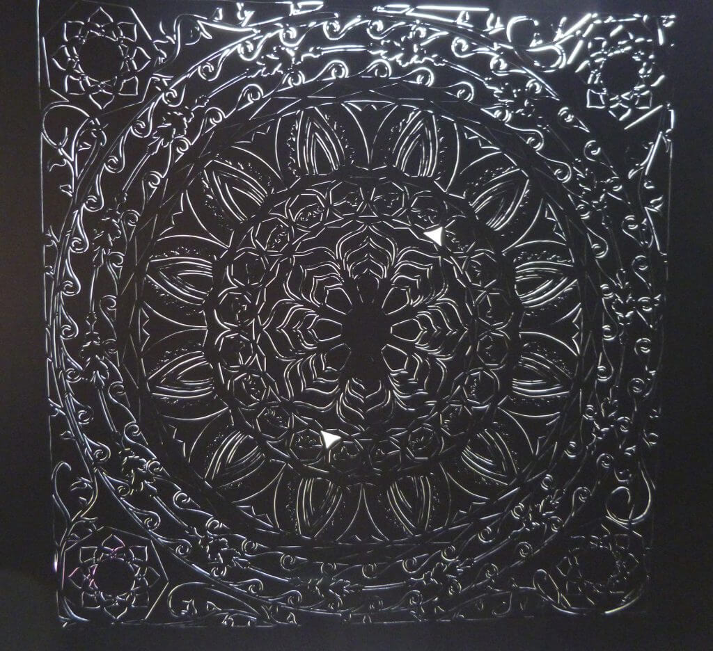 Mandala papercut : only the cut lines, transparency