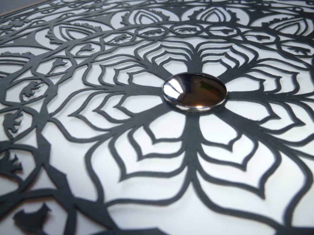 Close-up on the convex mirror